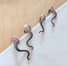 Load image into Gallery viewer, Octopus earrings
