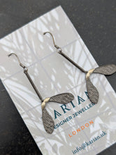 Load image into Gallery viewer, Sycamore seeds earrings
