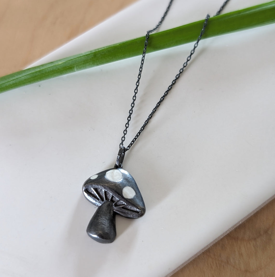 Mushroom pendant