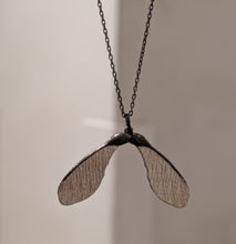 Load image into Gallery viewer, Sycamore seeds pendant
