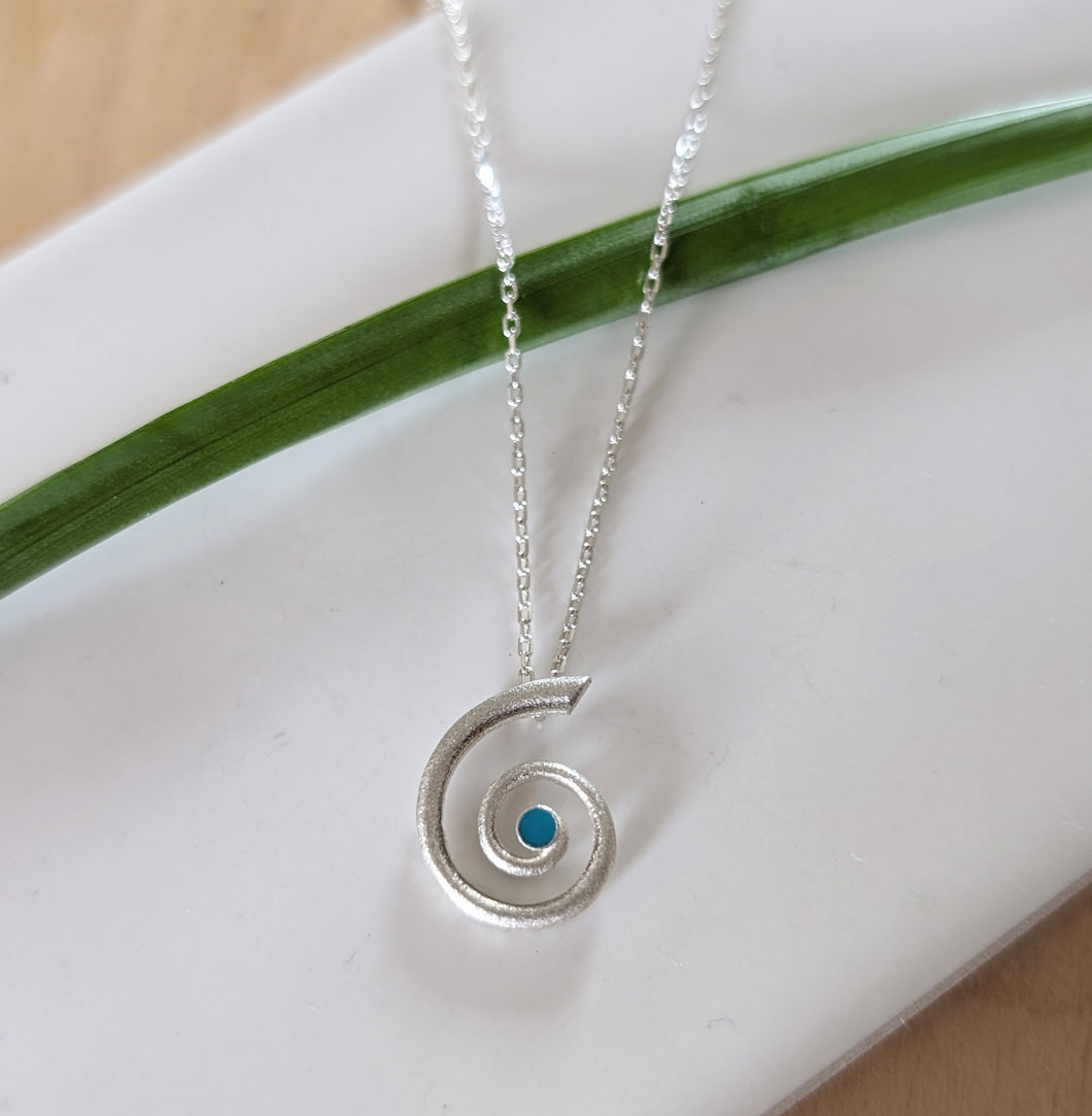 Spiral pendant